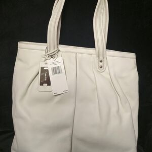 New with Tags Calvin Klein Cream Nappa Large Leather  Tote/Shoulder Bag